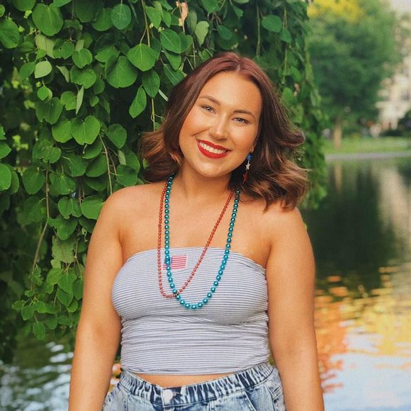 Meet your Posher, Zoe - Picture 1 of 1